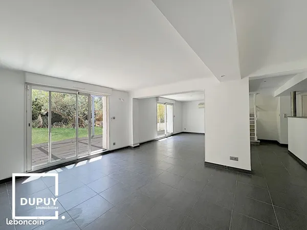Minimes / Barriere de Paris Maison T5 de 140 m2 sur parcelle de 435 m²