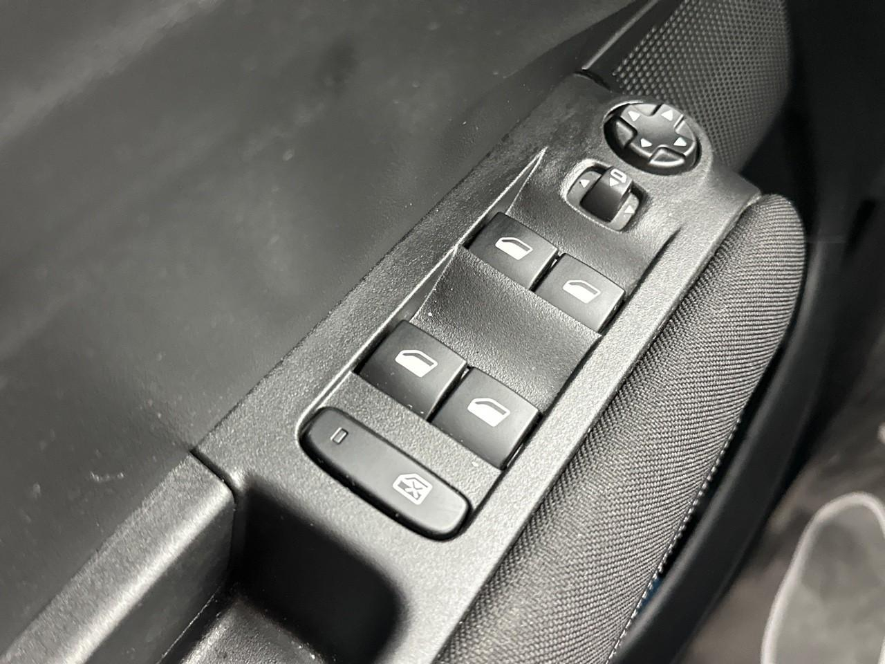 Citroën C3 Aircross puretech 130 s&s eat6 shine pack — photo 15