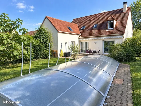 Maison 154 m² - 6 chambres - Jardin 920 m²