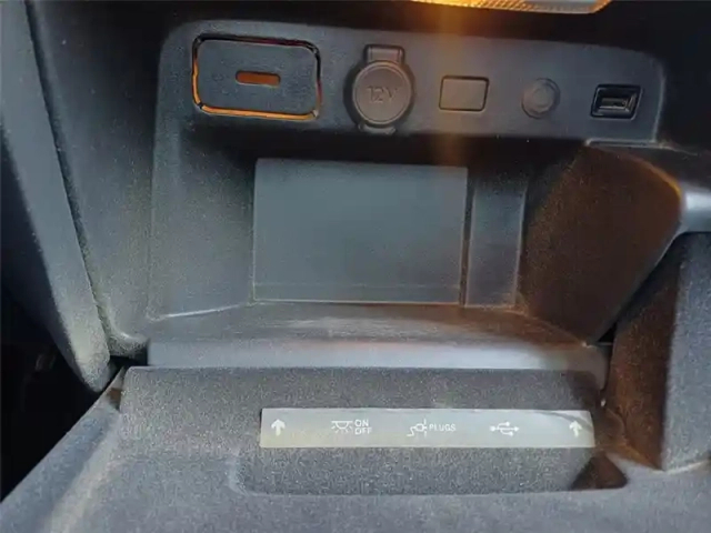 Citroën C4 Picasso puretech 130 s&amp;s bvm6 — photo 57
