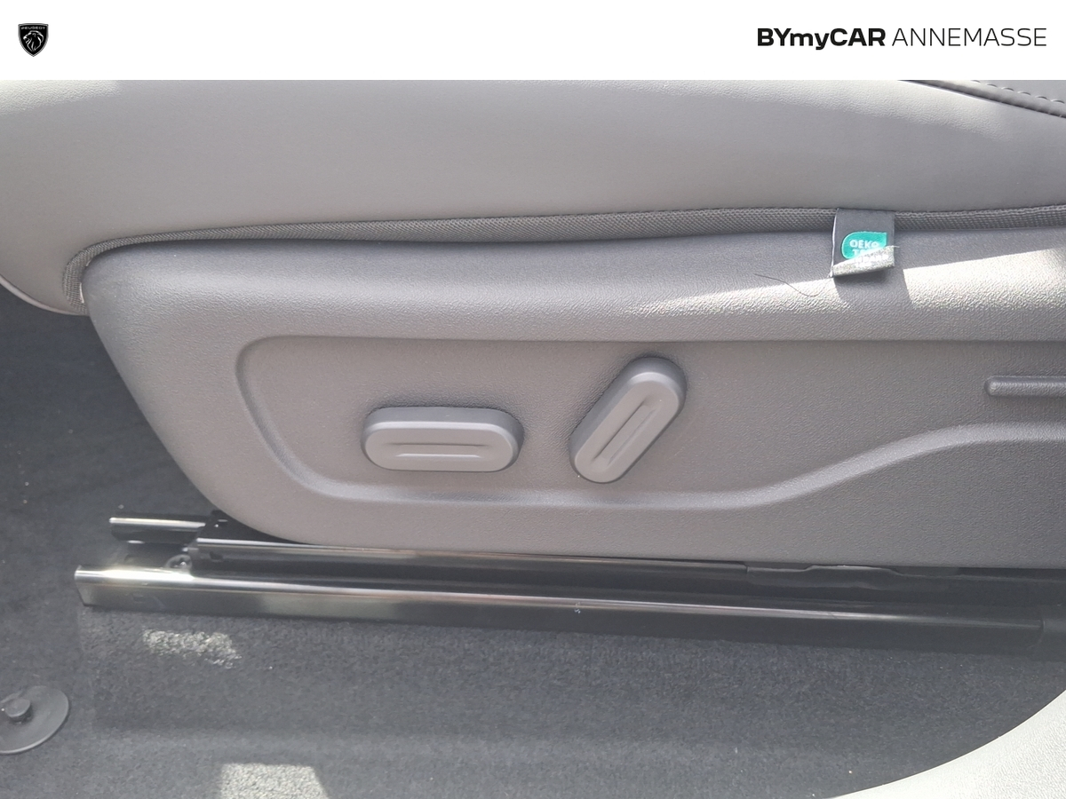 Leapmotor B10 REEV 18.8 kWh - 160 kW — photo 21