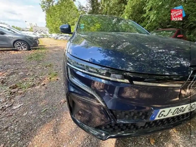 Renault Megane e-tech electric ev60 220ch techno optimum charge — photo 13