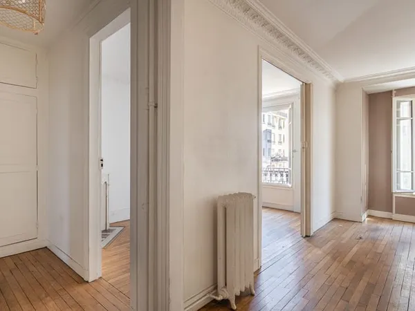 SAINT-MANDÉ - QUARTIER DAUMESNIL - 3 PIÈCES DE 68 M² À RÉNOVER