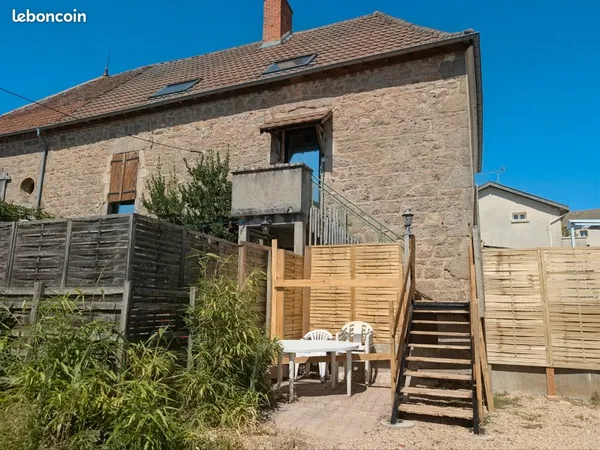 DPE B / GES A 137 m² rénovés + cour privative 207 m² Dompierre-les-Ormes