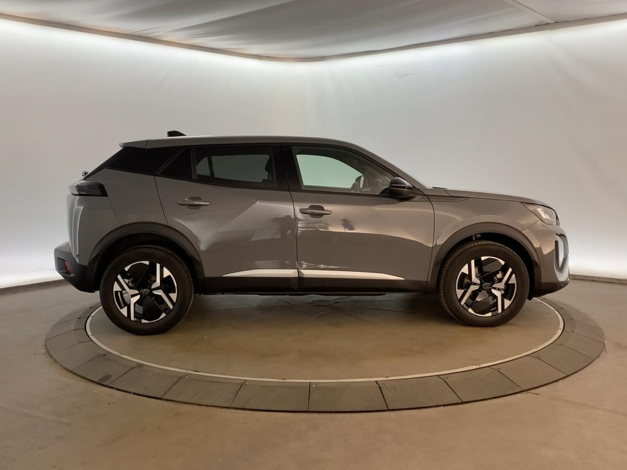 Peugeot 2008 hybrid 145 ch e-dcs6 allure — photo 4