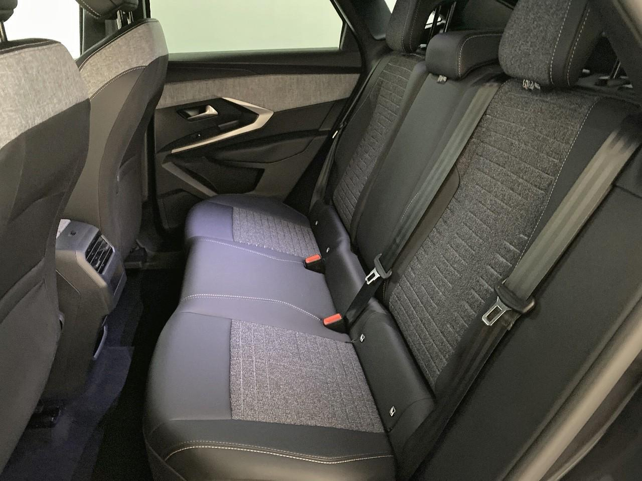 Peugeot 3008 hybrid 145 e-dcs6 allure — photo 10