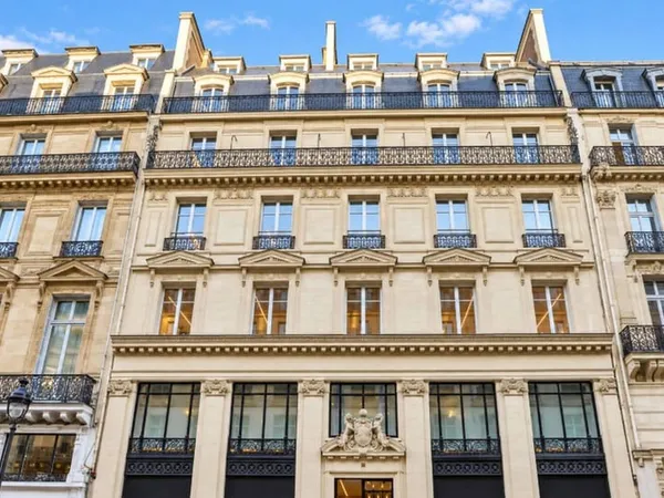 Bureaux 972 m²