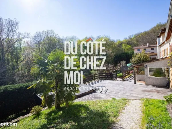 Propriété 9 pièces 217 m²