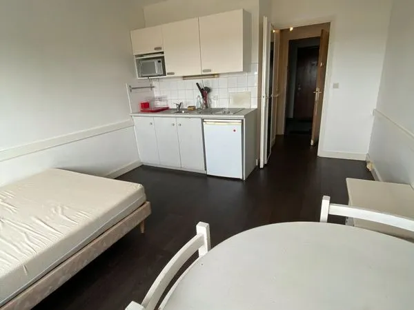 Studio 21 M2 plein Sud meublé