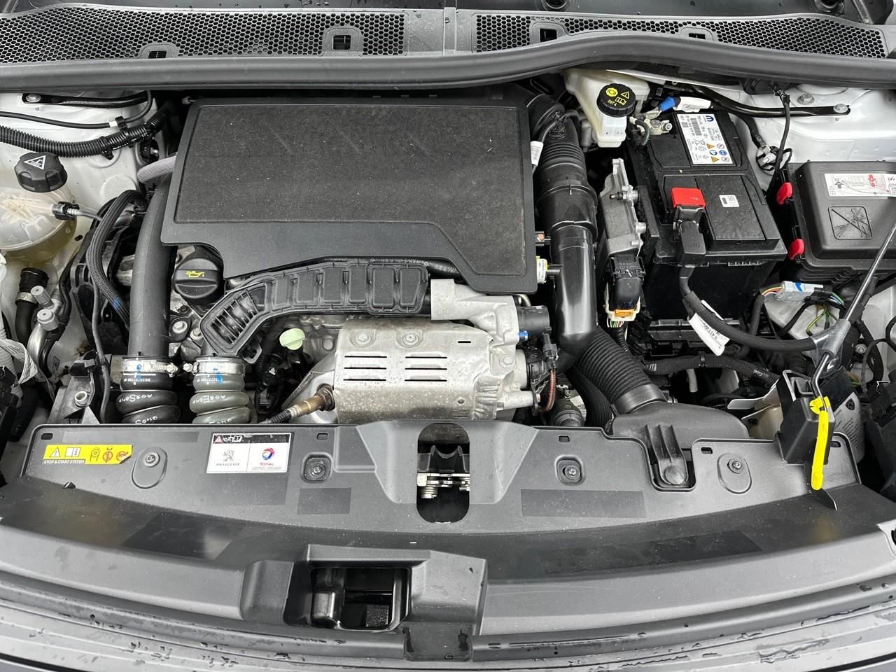 Peugeot 2008 puretech 130 s&s eat8 allure business — photo 13