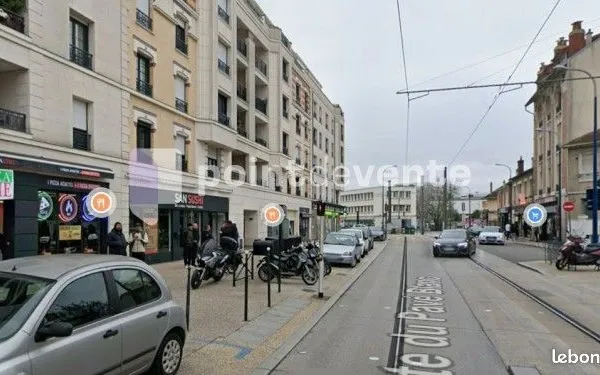 Commerce services 27 m²
