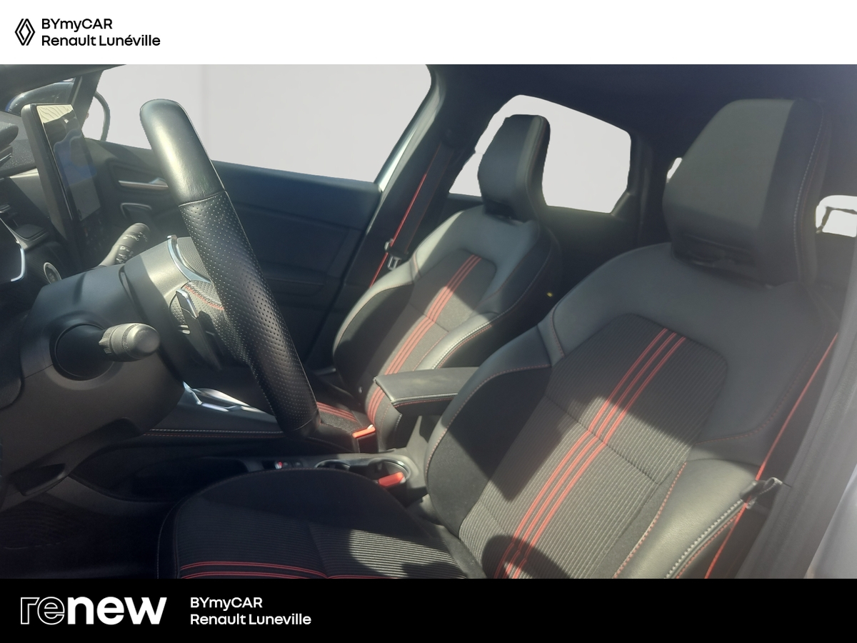 Renault Captur TCe 140 EDC - 21B — photo 11