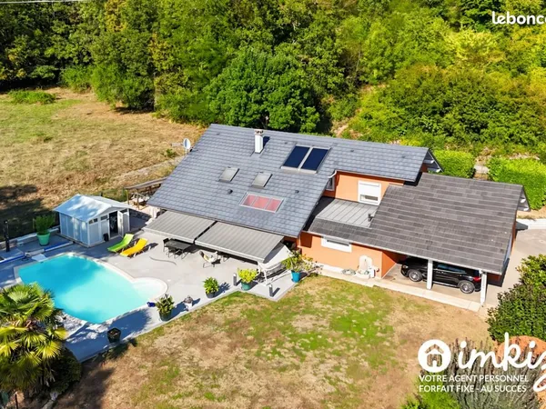 Maison familiale 224 m² avec piscine chauffée
