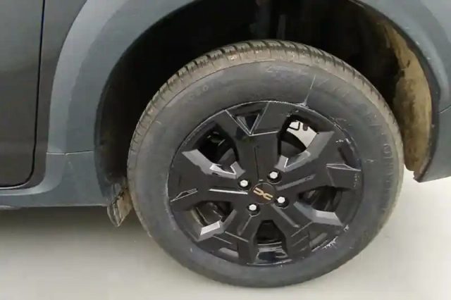 Dacia Jogger tce 110 7 pl — photo 10