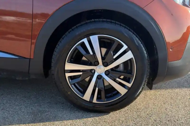 Peugeot 3008 puretech 130ch s&amp;s eat8 — photo 14