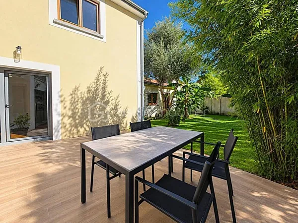 Maison 8 pièces 170 m²