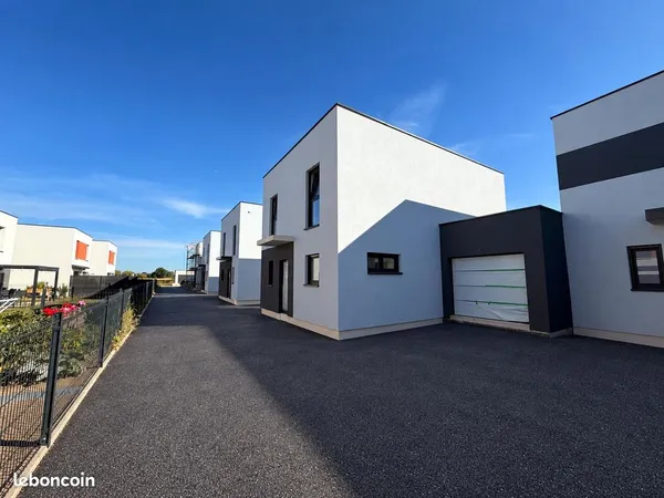 Maison neuve 5 pièces - 110 m² - Houssen