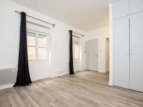 Studio 1 pièce 19 m²