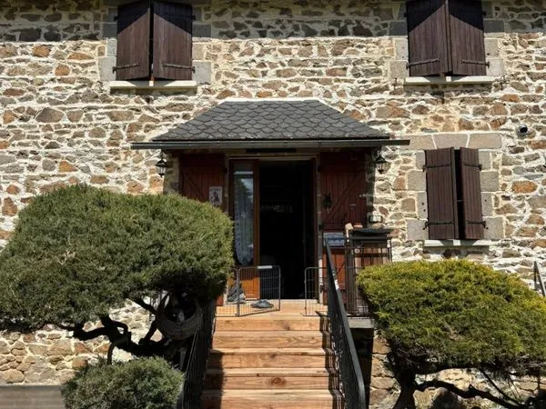 Maison de charme avec parc de 3 000 m² & grand garage