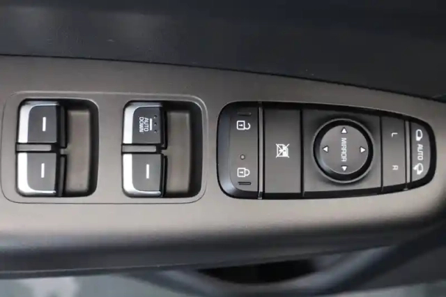 Kia Sportage 1.6 crdi 136ch mhev dct7 4x2 — photo 28