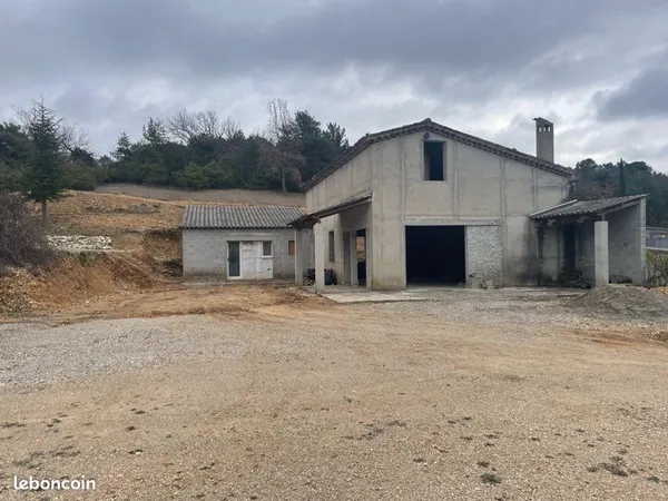 Terrain constructible+ hangar