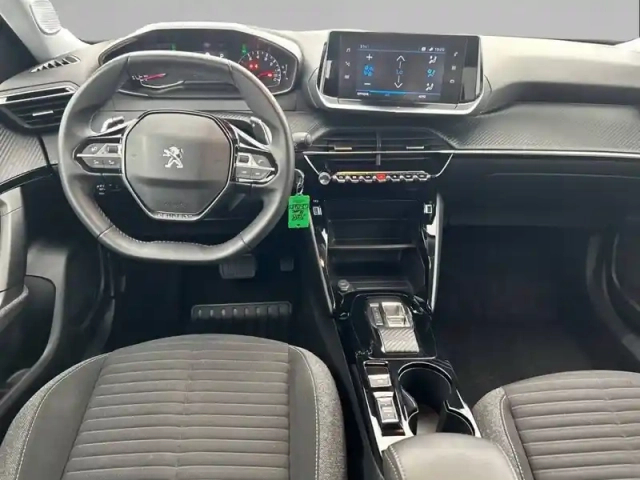 Peugeot 2008 puretech 130 s&amp;s eat8 — photo 8