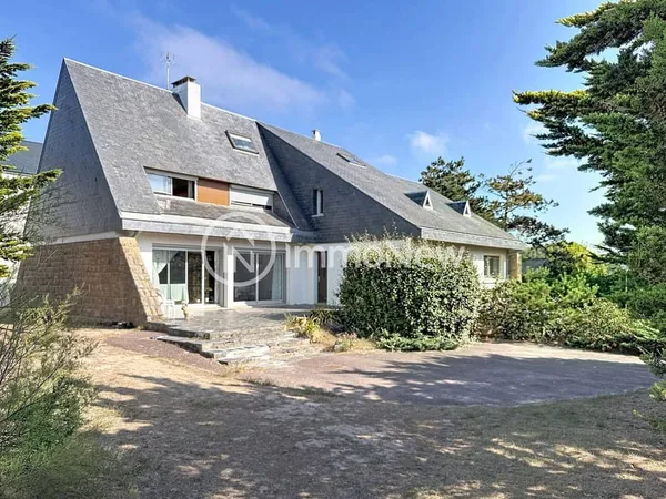 Maison 8 pièces 220 m²