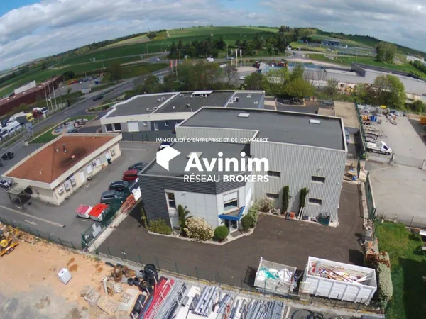 Entrepôt 573 m²