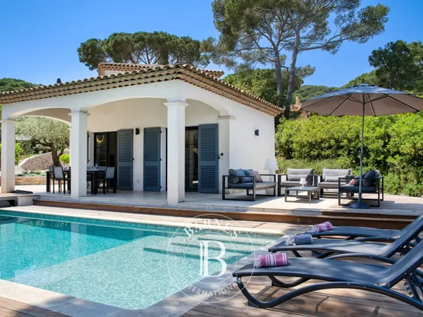 SAINT-TROPEZ - LES SALINS - 4 CHAMBRES- PISCINE