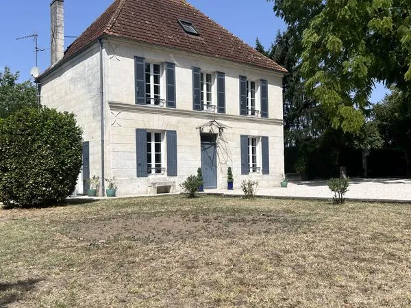 Maison 9 pièces 165 m²