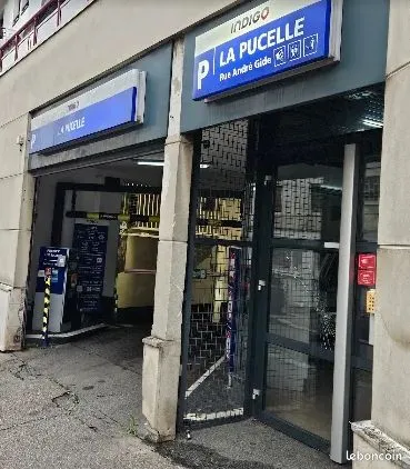 Place de parking a rouen