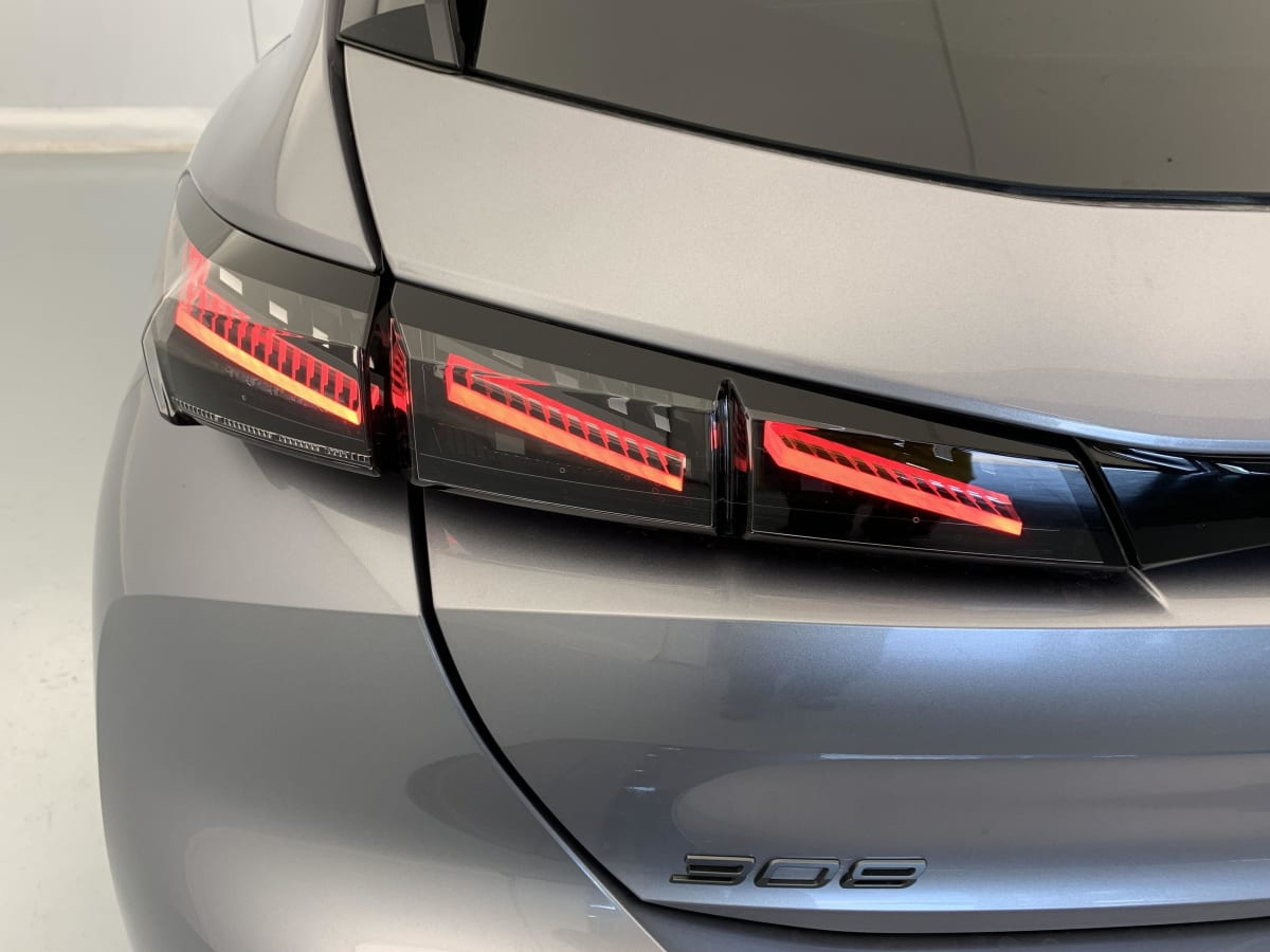 Peugeot 308 — photo 11