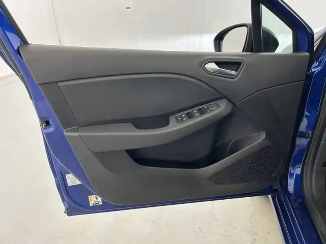 Renault Clio blue dci 100 ch gsr2 — photo 20