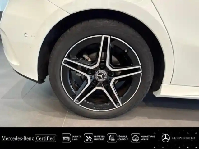 Mercedes Classe A 180 d 116ch amg line 8g-dct — photo 8