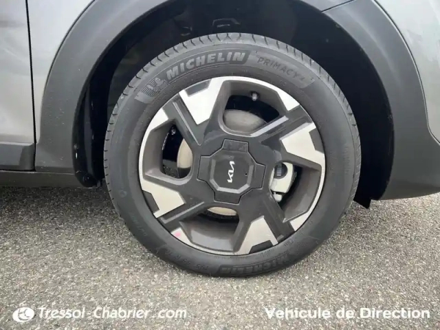 Kia Stonic 1.0 t-gdi 115 ch mhev dct7 — photo 3