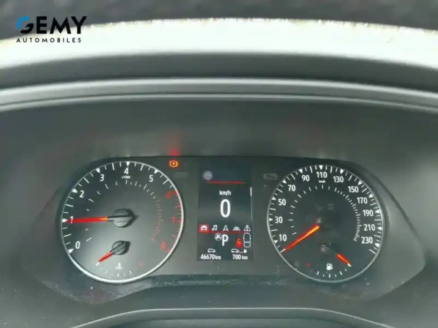 Renault Arkana mild hybrid 140 edc fap - 22 — photo 78