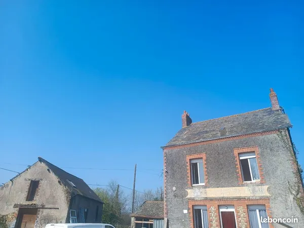 Maison et dépendances a rénover
