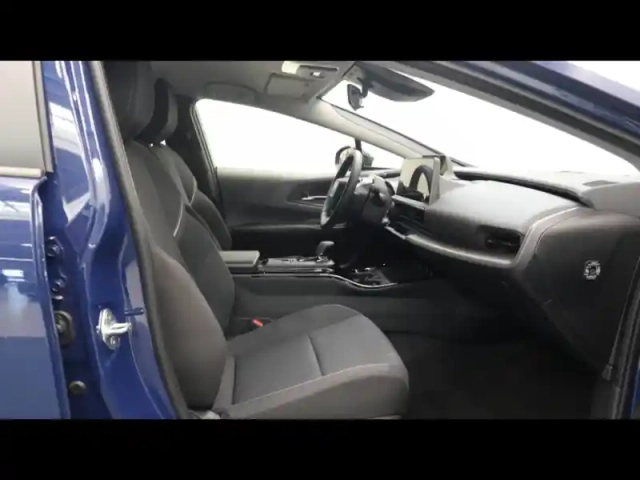 Toyota Prius hybride rechargeable 223ch dynamic ph — photo 25