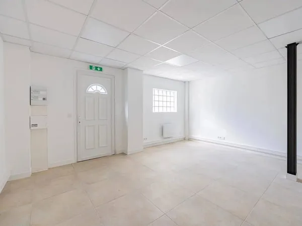 Bureaux 100 m²
