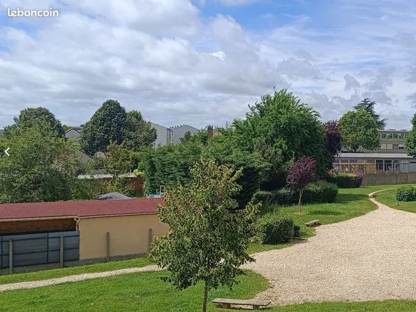 Appartement - 3P - 59 m² - Bois d'Arcy - Etage 1/4