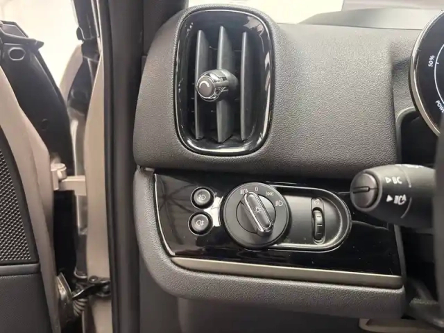 Mini Mini countryman 125 - 95 ch all4 bva6 — photo 79