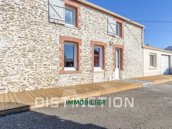 PORNIC - MAISON EN PIERRES AVEC DÉPENDANCES - 130M2 HABITABL