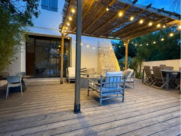 Maison T4 - 85 m² - Terrain 225 m² - Piscine - Garage