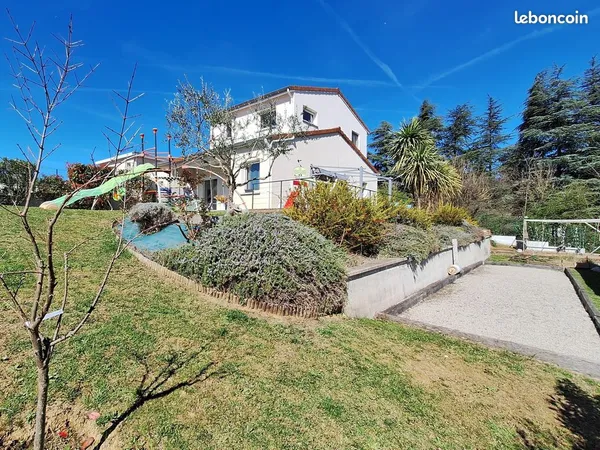 Maison 6 pièces 138 m²