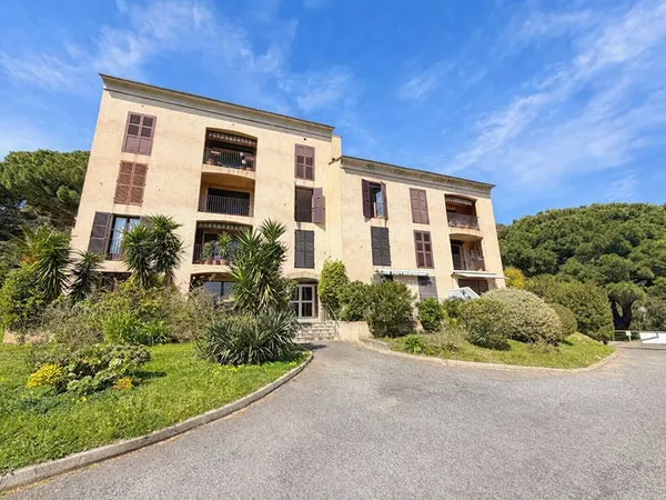 Appartement 3 pièces 99 m²
