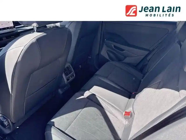 Volkswagen T-Roc 1.5 etsi evo2 hybrid 150 ch dsg7 — photo 17