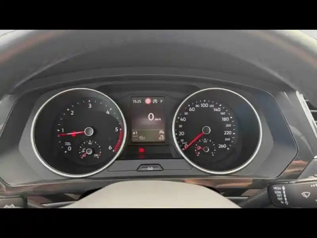 Volkswagen Tiguan 2.0 tdi 150ch life business dsg7 — photo 13