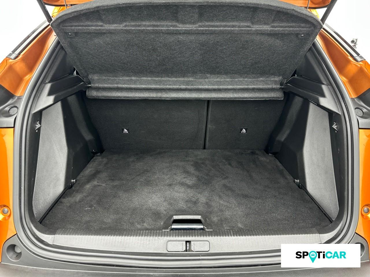 Peugeot 2008 1.2 puretech 130ch s&s active pack — photo 6