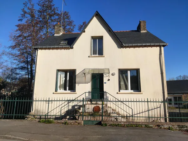 Maison 9 pièces 210 m² avec jardin