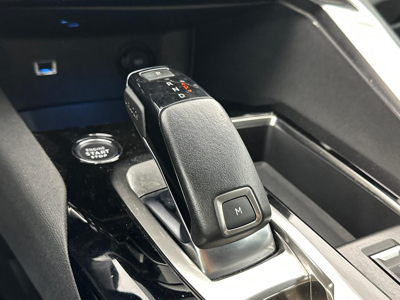 Peugeot 3008 puretech 130ch s&s eat8 allure pack — photo 30